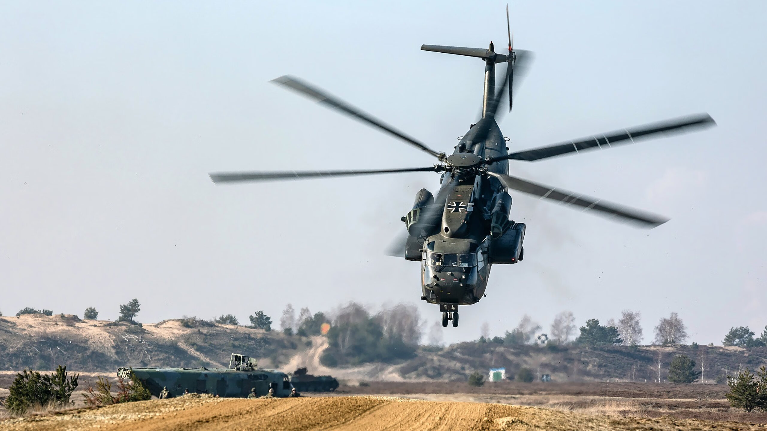 凛冬里的双城记，英超争冠焦点战与辽宁队鏖战新疆队的平行叙事