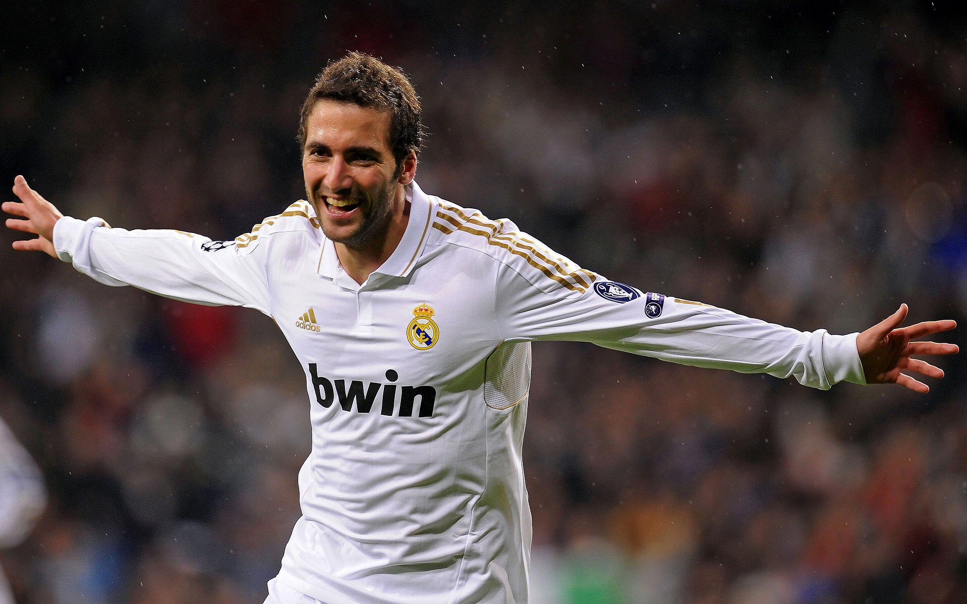 西甲黑马掀翻德甲豪门！阿坎吉生涯首球竟刷新尴尬纪录