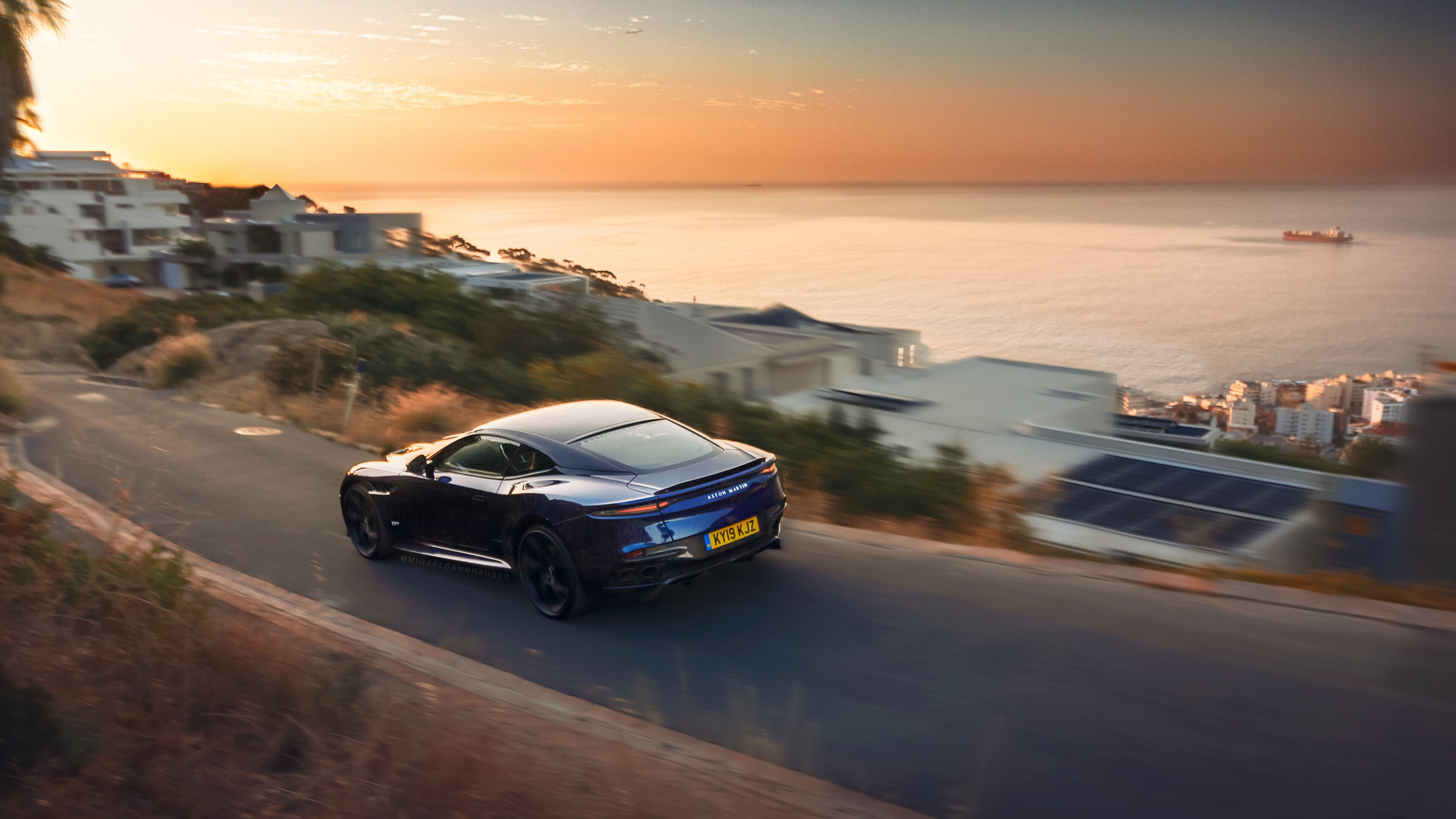 智利掀翻里昂，罗德里德比称王，足球之夜的双重震撼