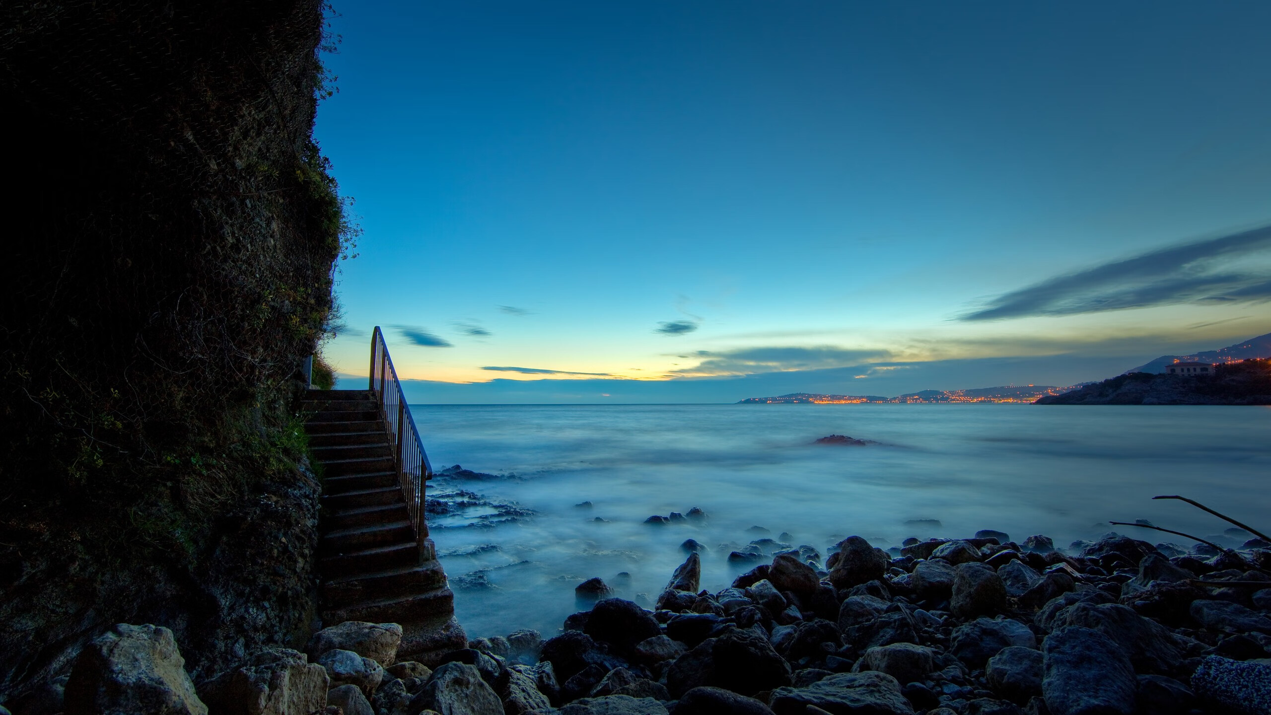 骑士横扫五棵松，欧文脚踩世界杯，当两个时空的胜利在2023年交汇